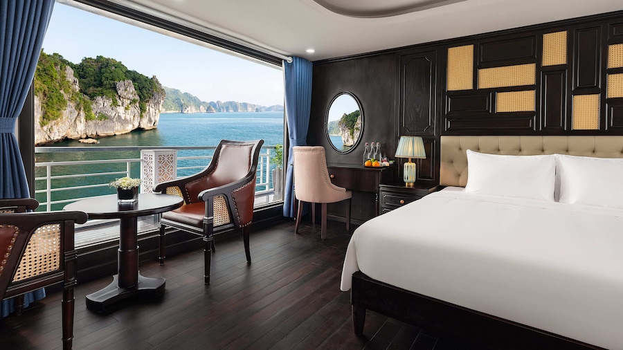 Amanda Pearl Cruise Ha Long Bay