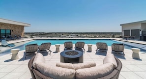 Pool - NL Lux Stay in Downtown Frisco with Rooftop Pool (Frisco)