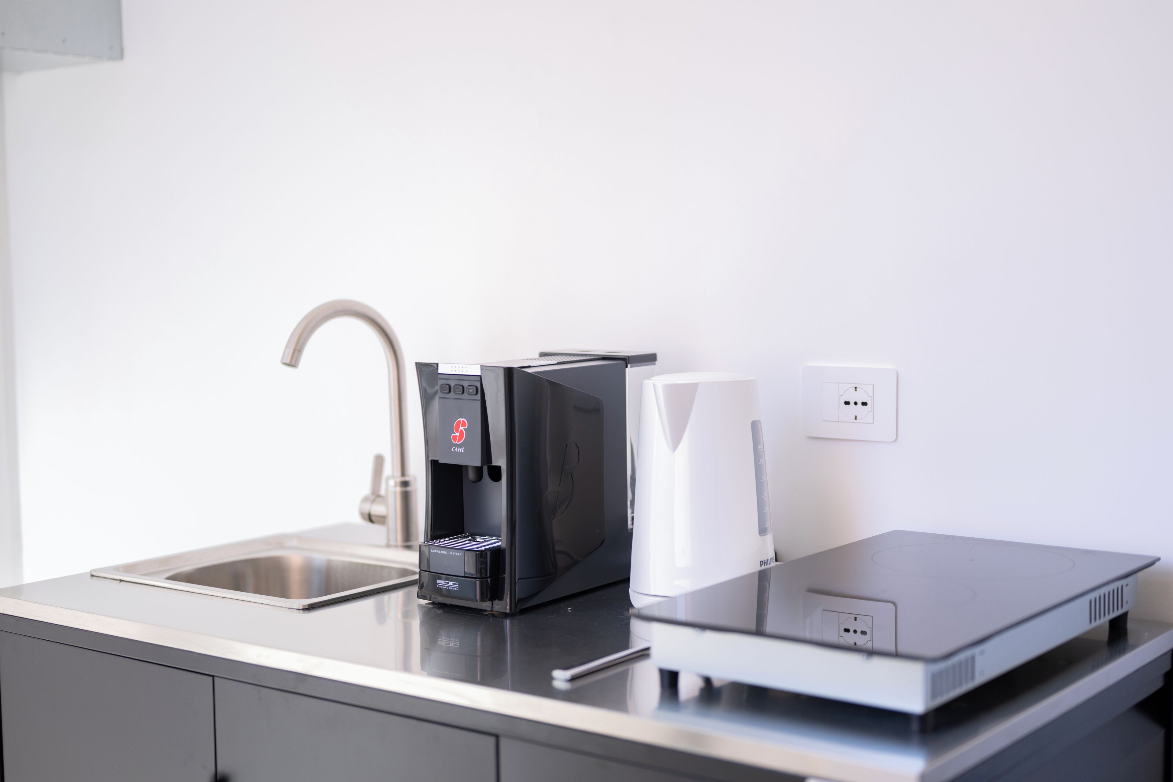 Apartment | Private kitchen | Full-sized fridge
