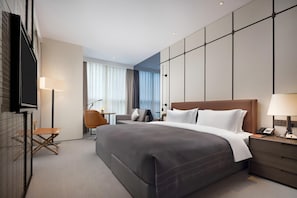 Superior Double Room, 1 King Bed, City View | Down duvets, free minibar, in-room safe, desk