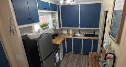 Whaler's Cove, pleasant 1-bedroom/1 bath apt. in Kenai perfect for your getaway.