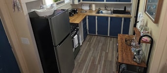 Whaler's Cove, pleasant 1-bedroom/1 bath apt. in Kenai perfect for your getaway.