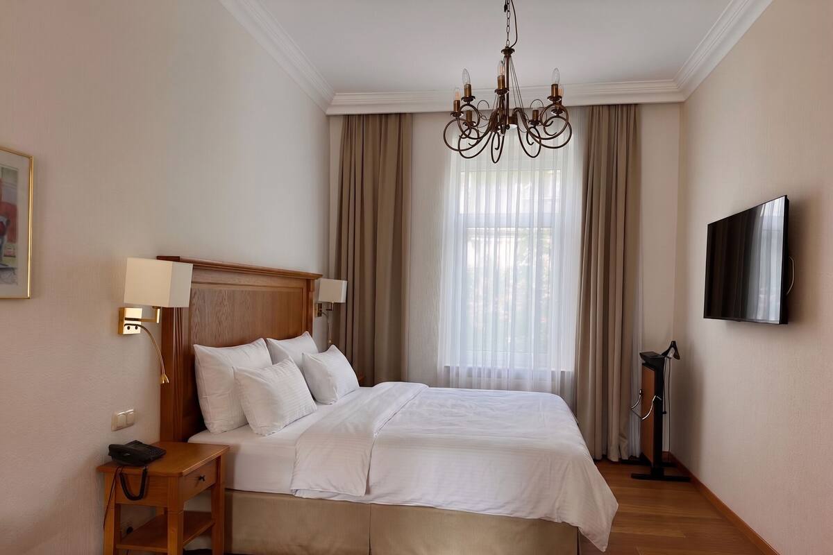 Deluxe Suite, Balcony