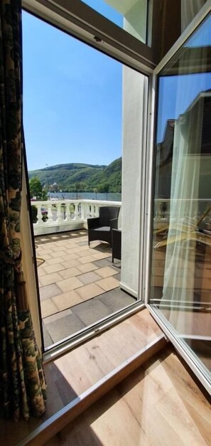 Comfort Double Room, Balcony | Terrace/patio - Hotel Schön (Rüdesheim am Rhein)