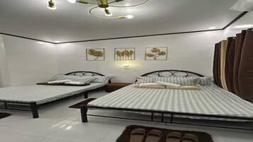 WiFi, bed sheets