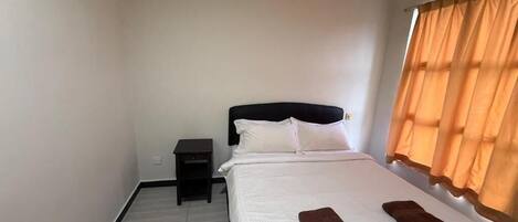 Standard Single Room, City View | In-room safe, desk, iron/ironing board, free WiFi