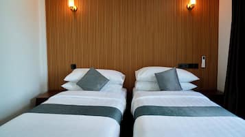 In-room safe, free WiFi