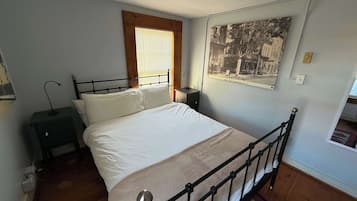 Iron/ironing board, free WiFi
