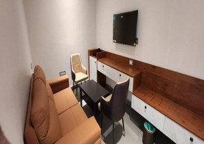 Suite, balcon, vue sur la ville | Intérieur