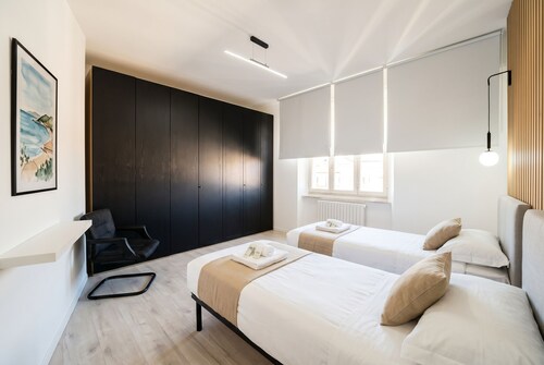 Apartment 7 pax - City Centre & Beach