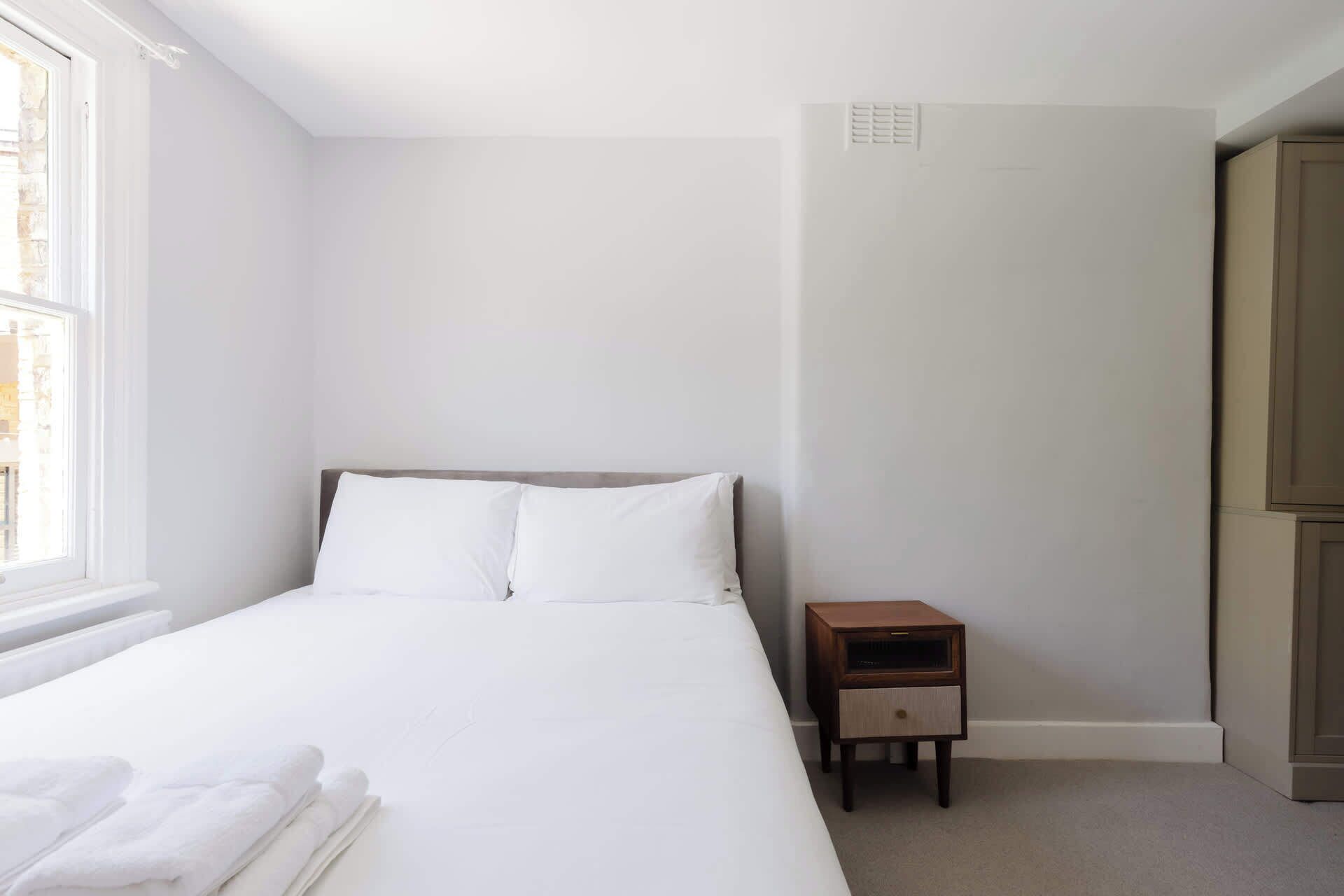 3 chambres, fer et planche à repasser, accès à Internet, literie fournie