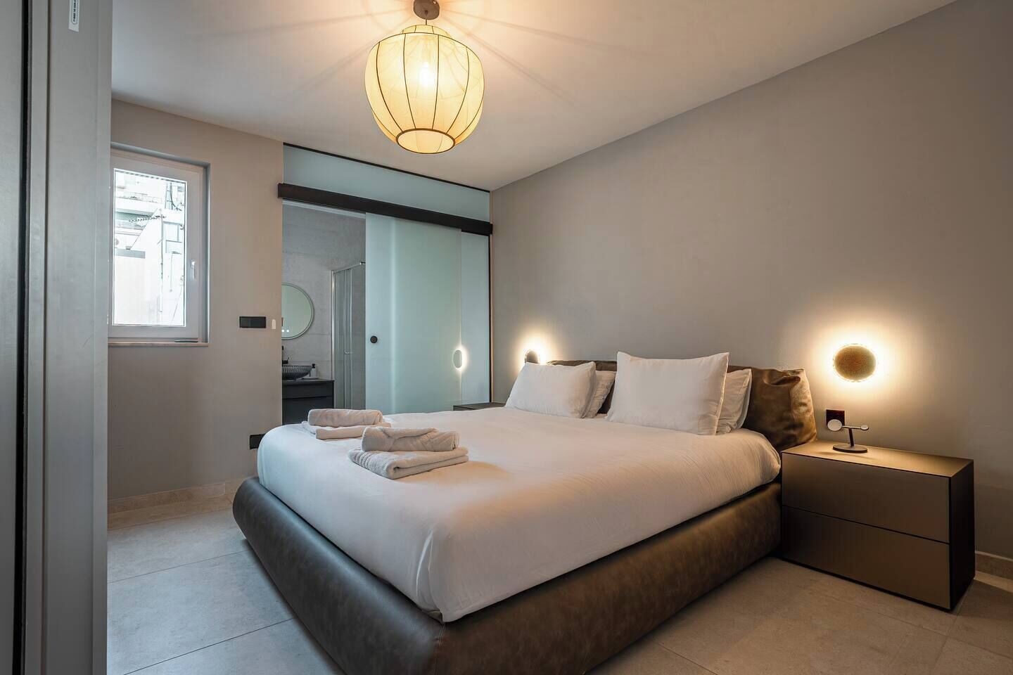 2 chambres, bureau, fer et planche à repasser, Wi-Fi gratuit