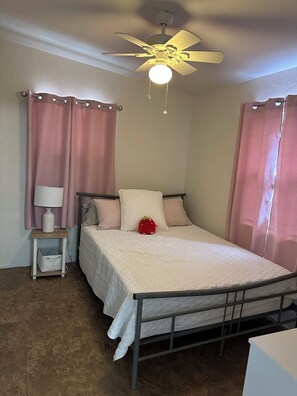 Room - Quaint Key Largo, Florida home
7 guests 3 bedrooms 4 beds 2 baths (Key Largo)