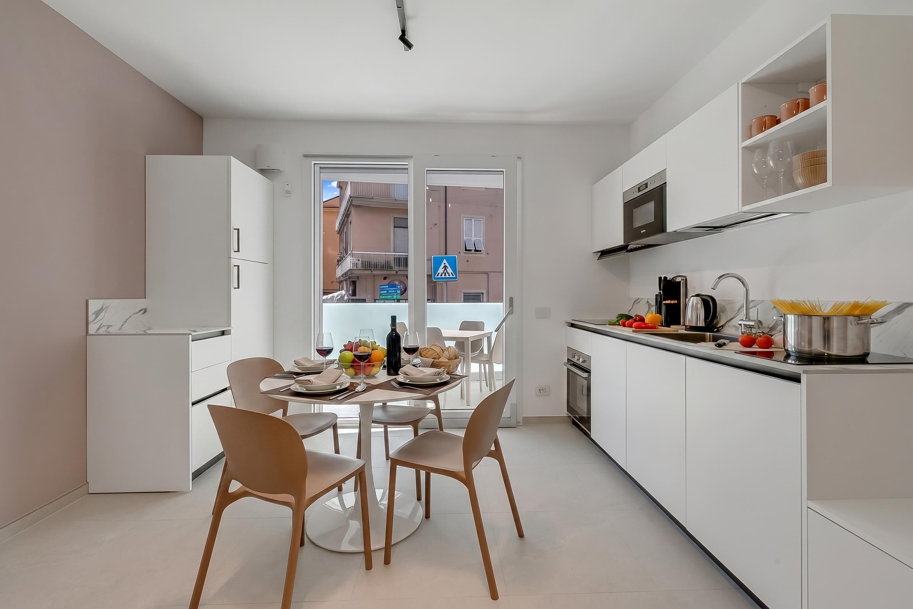 Family Apartment, 2 Bedrooms, Balcony, Sea Facing (Nua Boutique Apartaments 4 Towncentre) | Dining