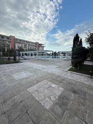 Pool - Cozy Beachfront Apt with Pool @ Prestige Fort Beach⁠ (Sveti Vlas)