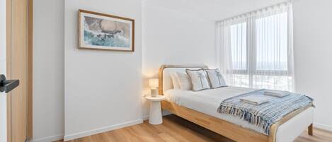 4 bedrooms, desk, iron/ironing board, travel cot