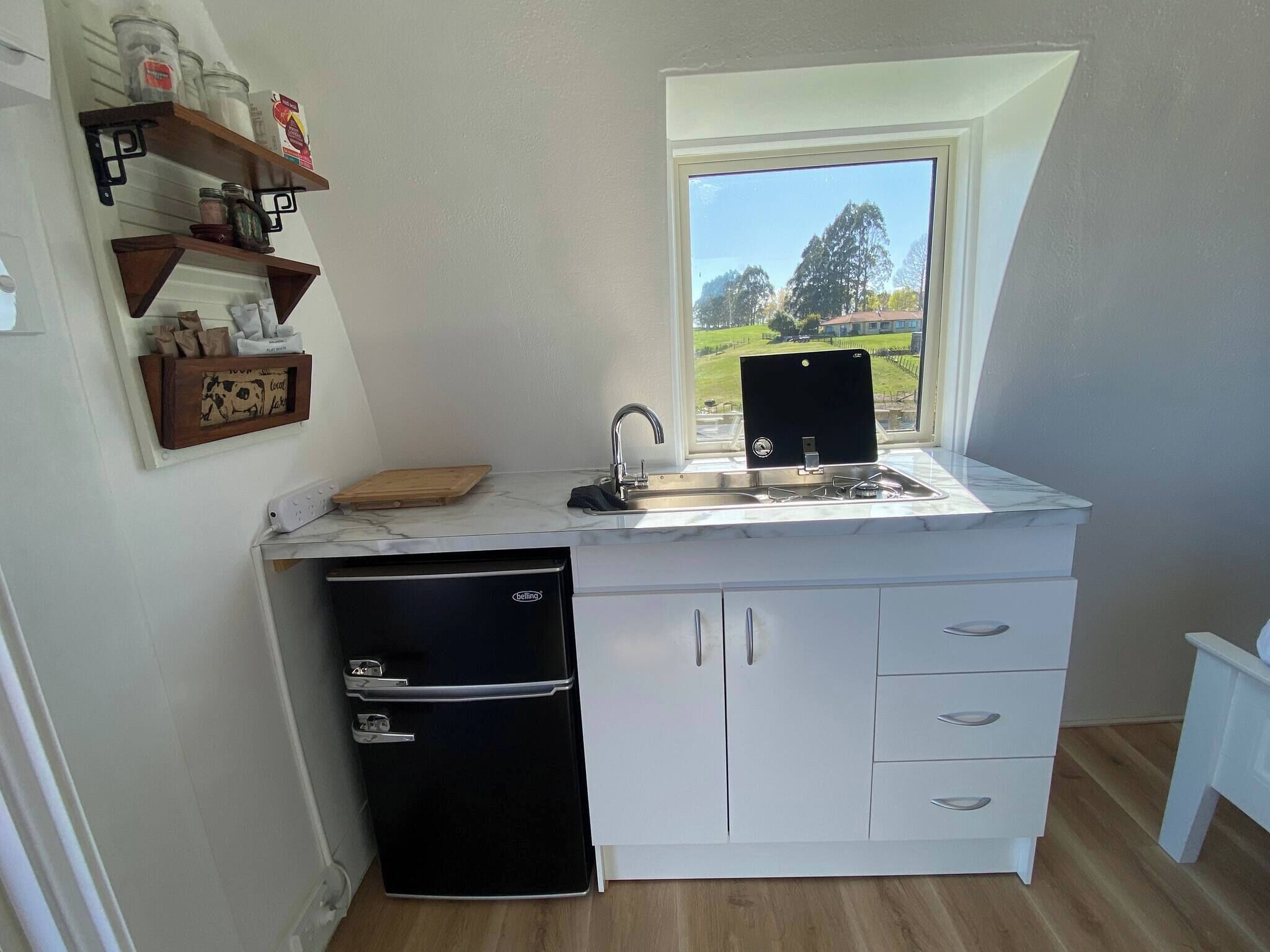 冰箱、烤面包机、厨具/餐具