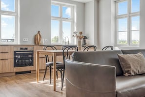 Departamento, 4 habitaciones | Área de sala de estar