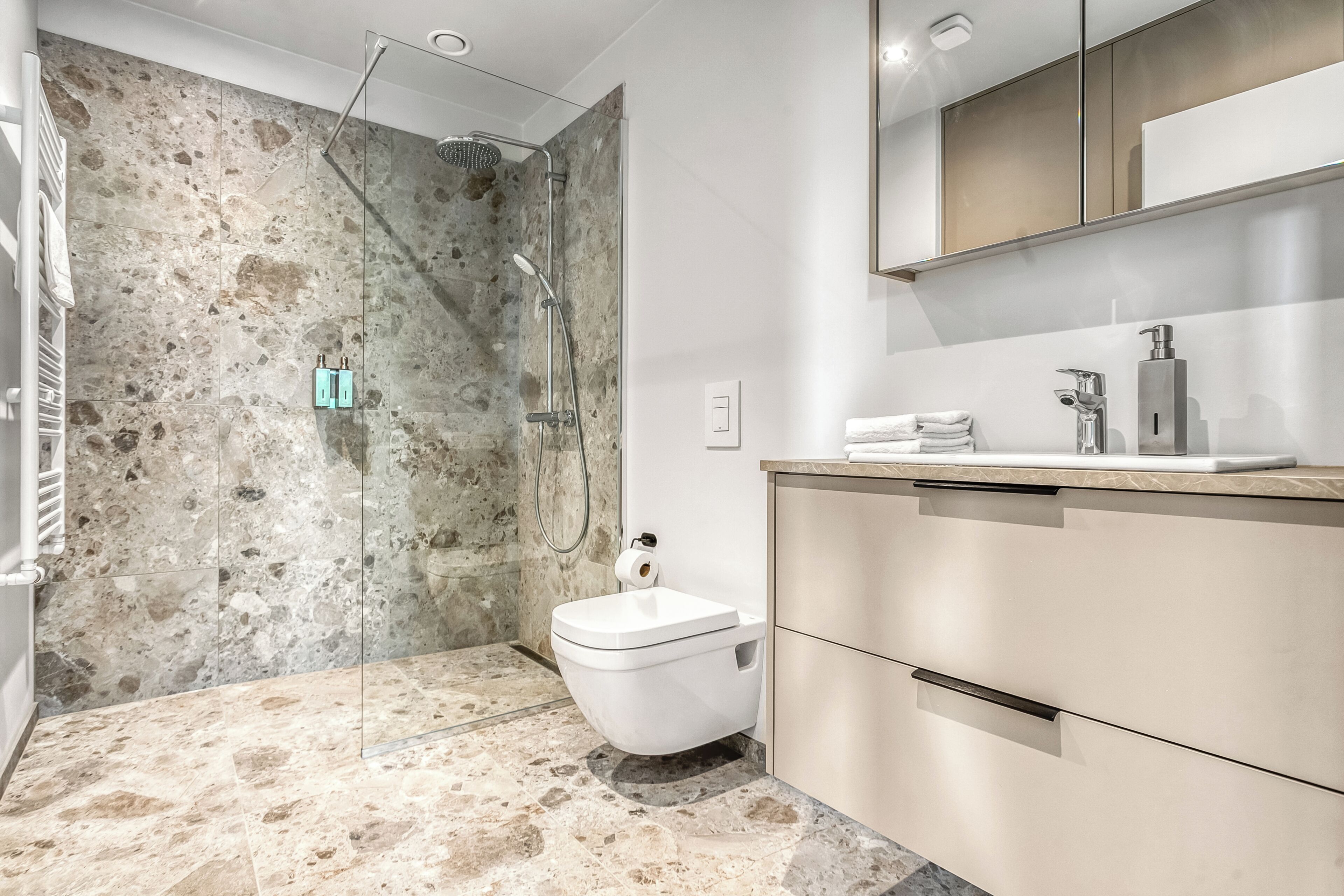 Apartment, 2 Bedrooms | Bathroom | Shower, free toiletries, hair dryer, towels