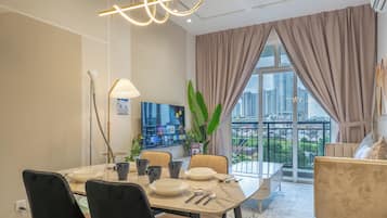 Apartemen Comfort, pemandangan kota | Tempat makan