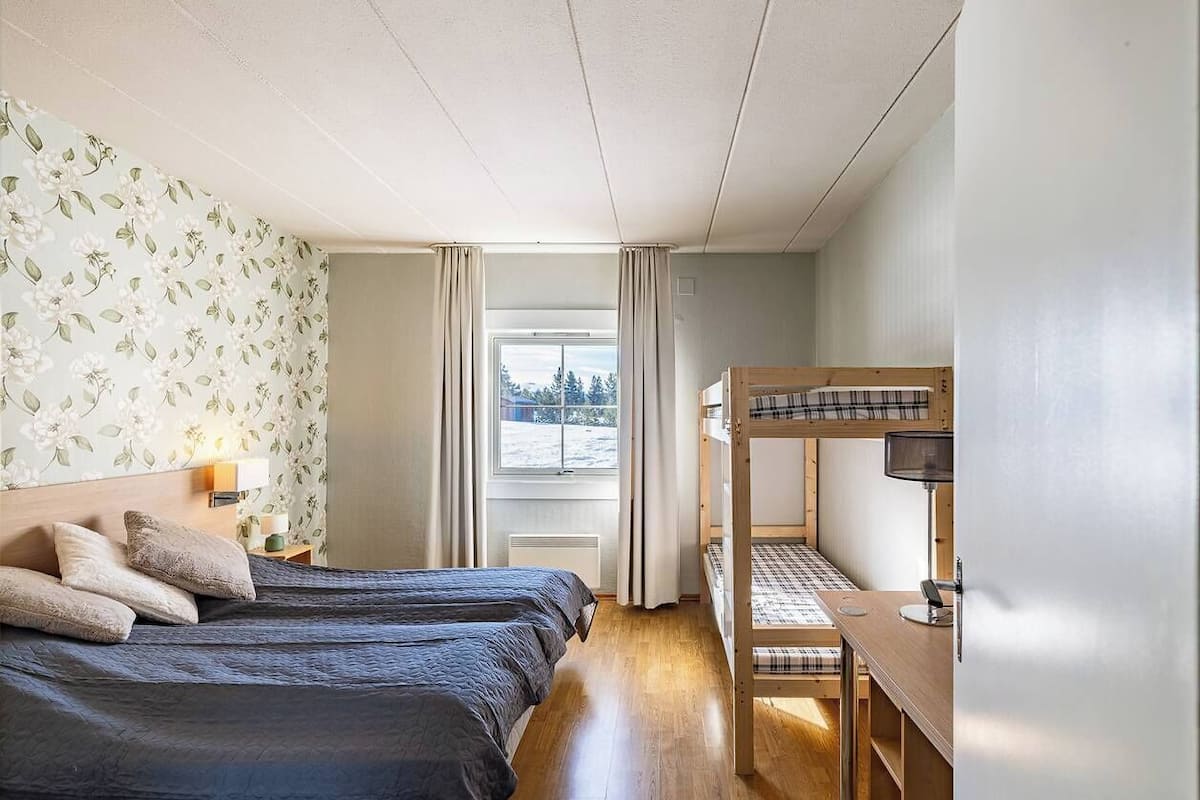 Habitación doble familiar | Wifi gratis y ropa de cama 