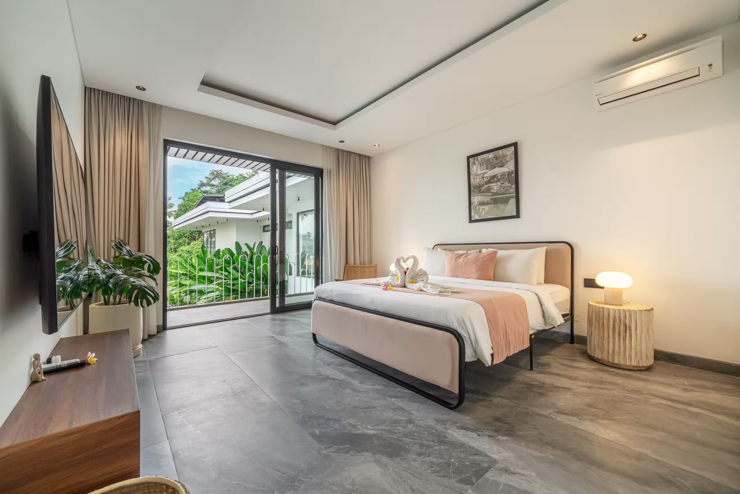 Luxury Villa, 6 Bedrooms, Private Pool, Courtyard View | In-room safe, iron/ironing board, free WiFi, bed sheets