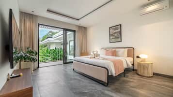 Luxury Villa, 6 Bedrooms, Private Pool, Courtyard View | In-room safe, iron/ironing board, free WiFi, bed sheets