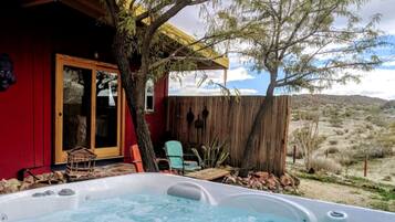 室外 SPA 浴池