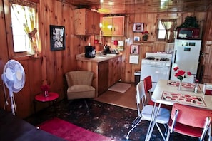 Fridge, microwave, oven, coffee/tea maker - Cozy 1BR Lake Cabin Near Mackinaw City on Paradise Lake, Michigan (Carp Lake)