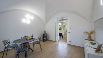 House, Smoking | 2 bedrooms