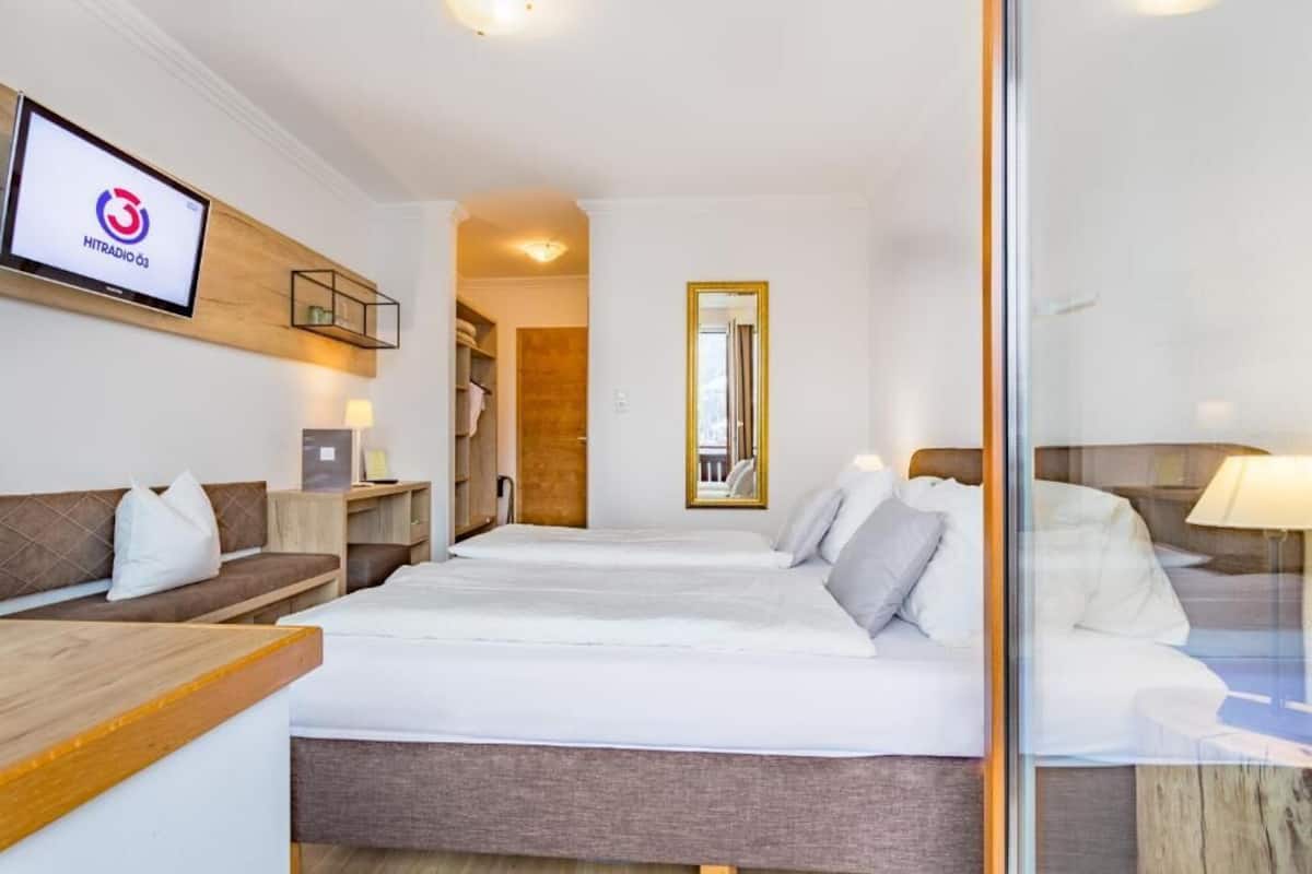 Economy-Doppelzimmer, Gartenblick | Zimmersafe, kostenloses WLAN