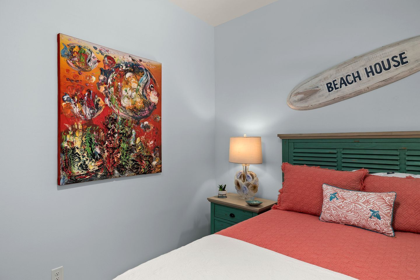 3 bedrooms, desk, iron/ironing board, WiFi