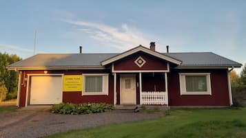 House, 2 Bedrooms, Accessible, Balcony | Exterior