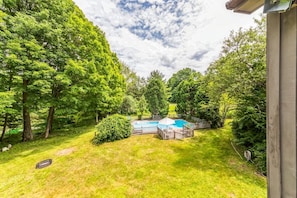Pool - Awesome Cottage with Fireplace and Swimming Pool in Sunderland, Vermont (Sunderland)