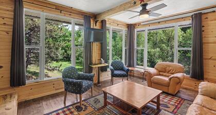 The Hill View Suite at Ten Stone Lodge