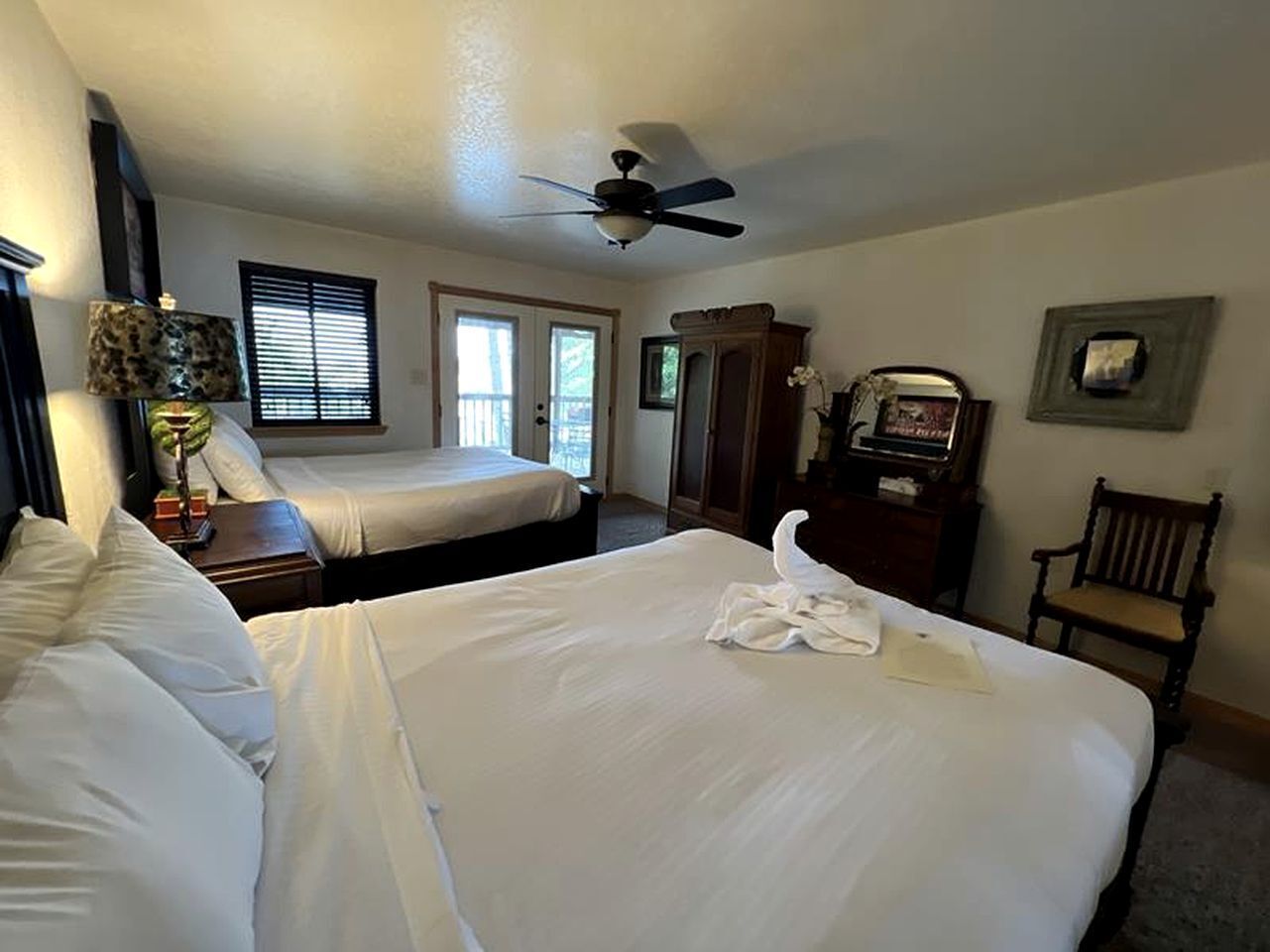 3 bedrooms, iron/ironing board, travel cot, WiFi