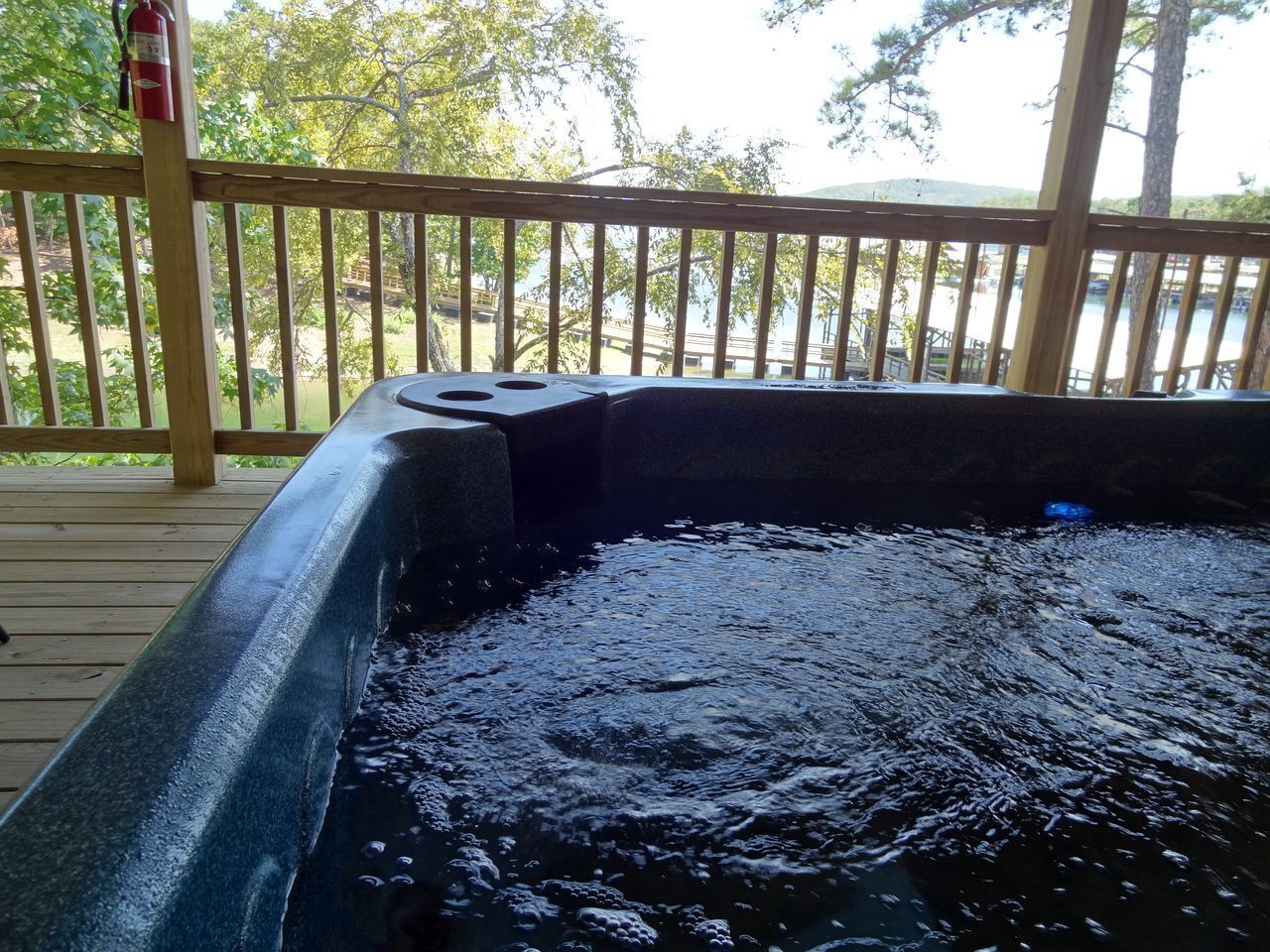 Bañera de hidromasaje al aire libre