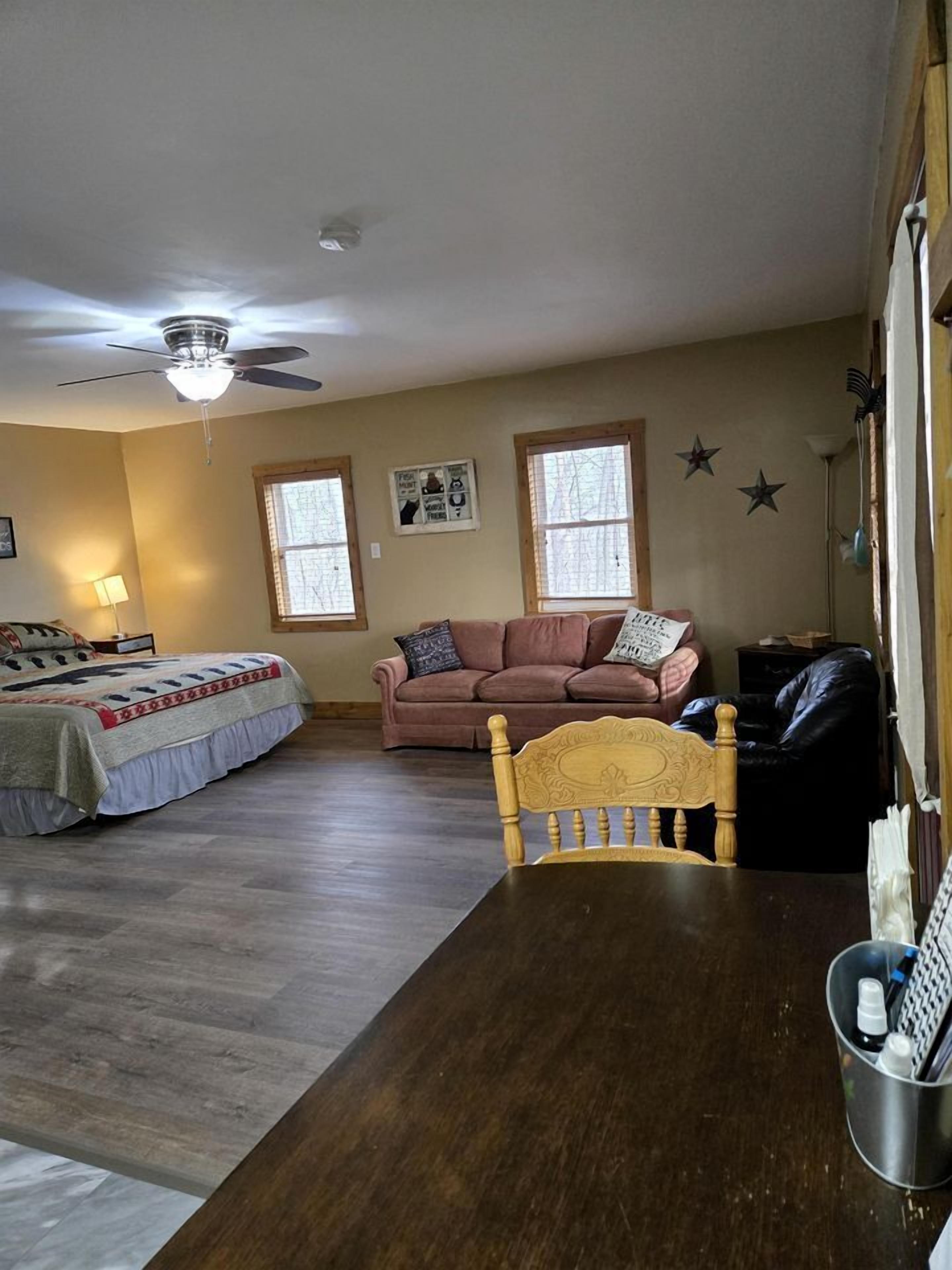 1 habitación y ropa de cama 