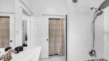 Jetted bath, towels, soap, shampoo