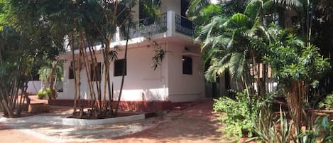 Executive Villa | Exterior