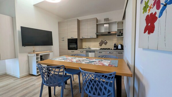 Dining - Vrbo Property (Colombara-calmasino)