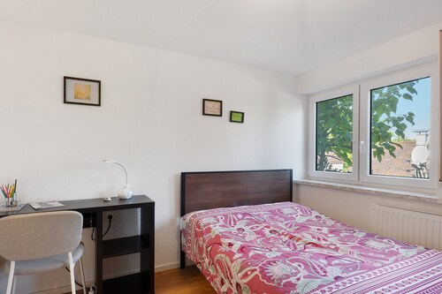 Apartment "At the Two Rivers" with Private Garden and Wi-Fi