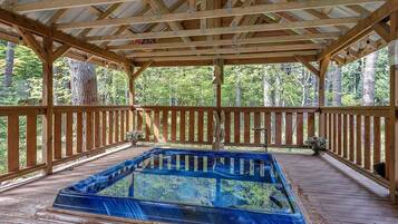 Bañera de hidromasaje exterior