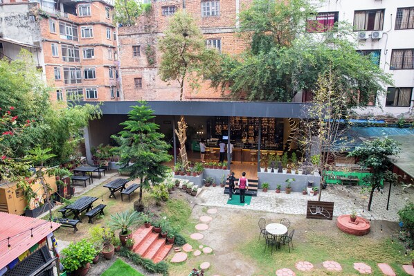 Outdoor dining - UNPLAN Kathmandu (Kathmandu)