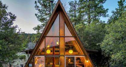 Summit Haus Sunset Views & Outdoor Soaking Tub