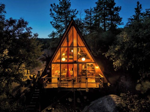 Summit Haus Sunset Views & Outdoor Soaking Tub