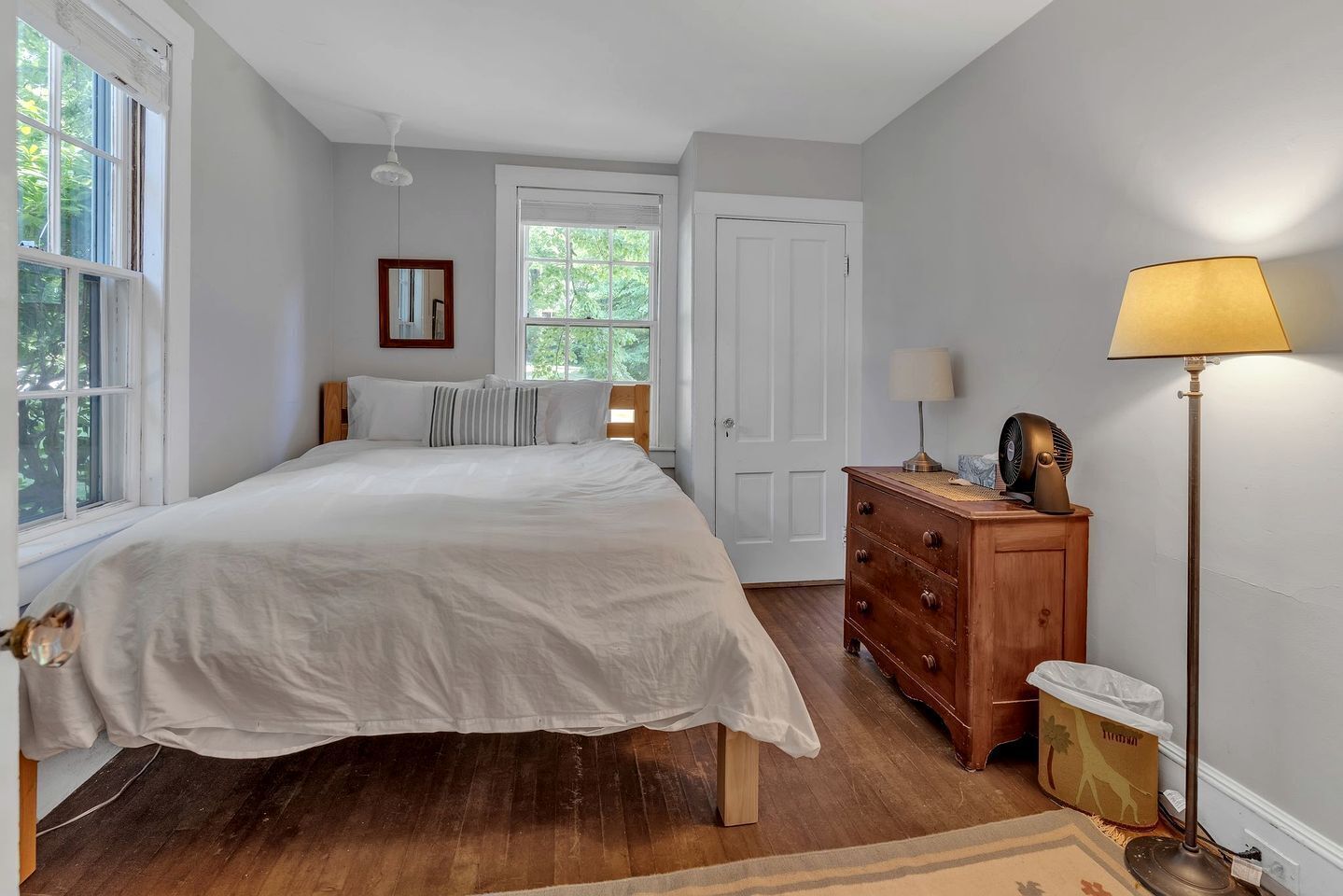 4 bedrooms, WiFi, bed sheets