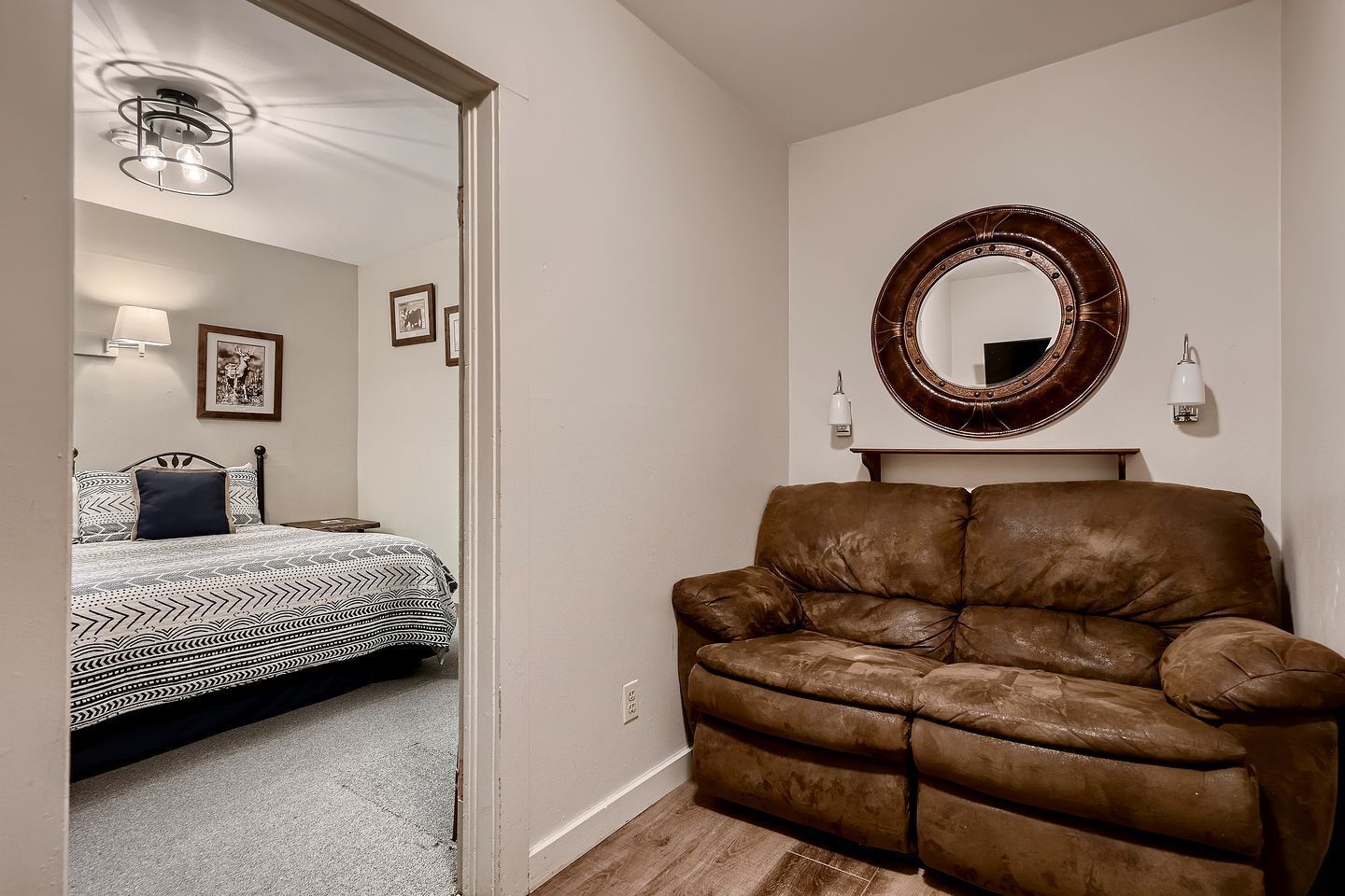 7 bedrooms, desk, iron/ironing board, WiFi