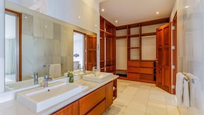 Căn hộ Deluxe, quang cảnh biển | Phòng tắm