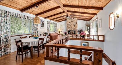 Impressive Villa with Ping Pong Table and Barbecue in Groveland, California